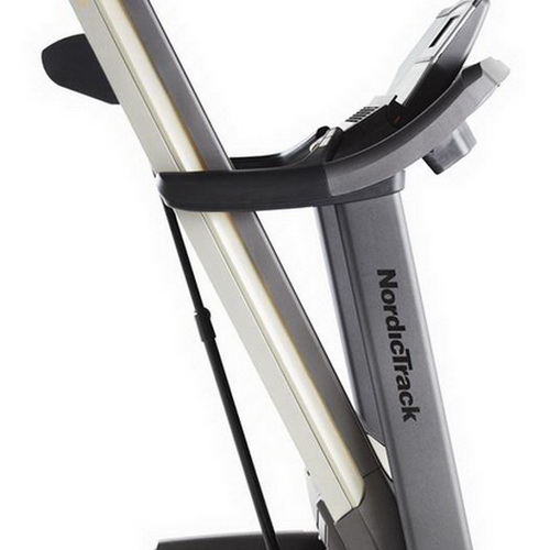 Беговая дорожка NordicTrack Pro 3000 в сложенном виде
